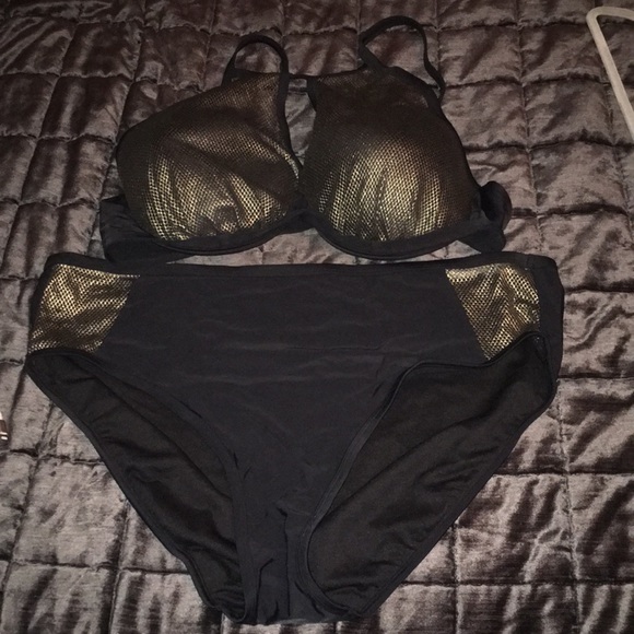 Knockout Underwire Bikini - Picture 3 of 3